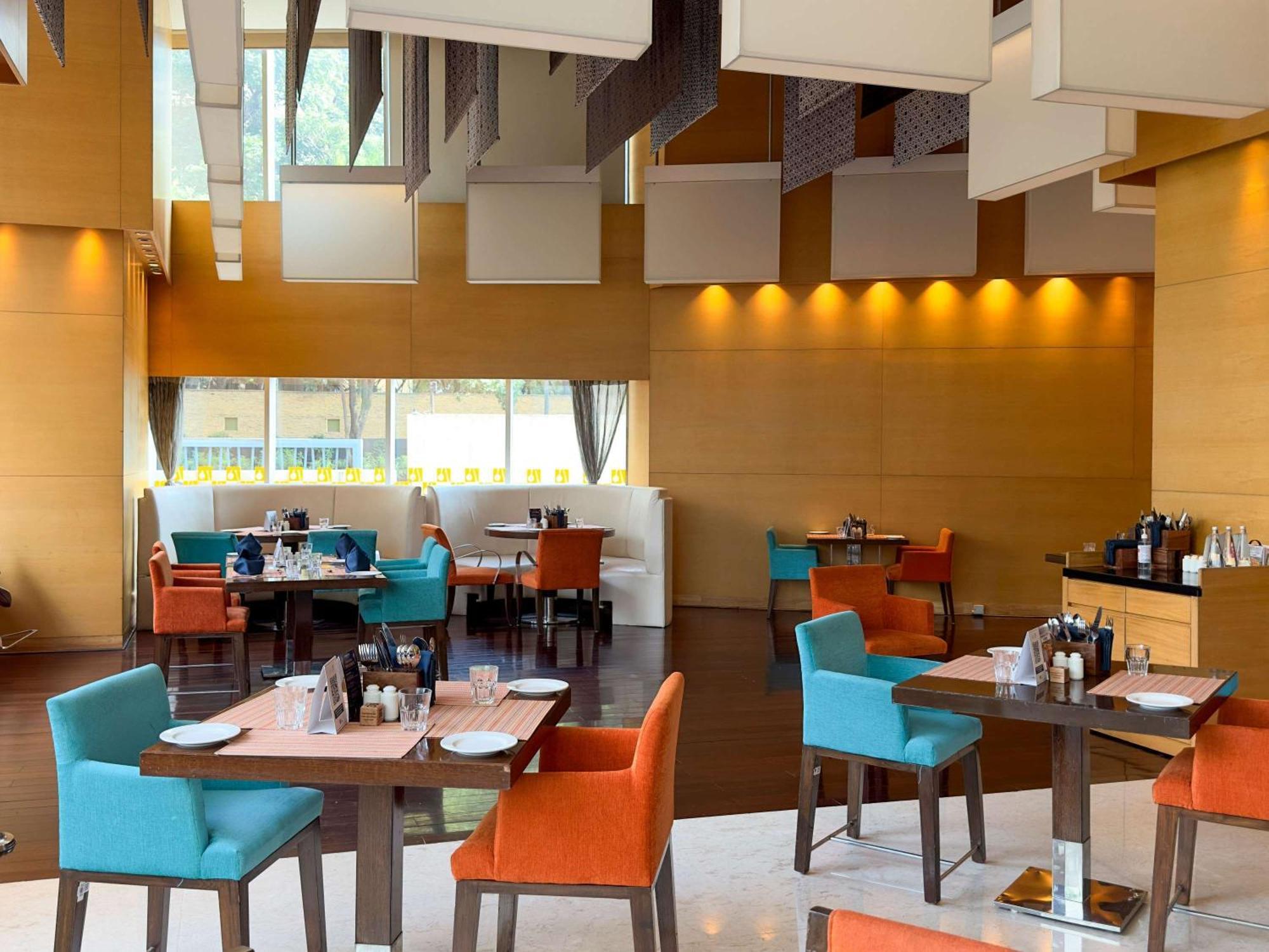 Novotel Pune Viman Nagar Road Exterior photo The restaurant